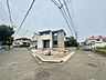 外観：セカンドカーや来客時にも便利なカースペース3台分ございます。 