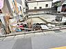 外観：戸建てが立ち並ぶ静かな住宅街。四季折々の移り変わりを感じながら自然と楽しみ、暮らす、そんな毎日を日々の中で感じられる住環境 