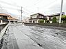 外観：戸建てが立ち並ぶ静かな住宅街。四季折々の移り変わりを感じながら自然と楽しみ、暮らす、そんな毎日を日々の中で感じられる住環境 