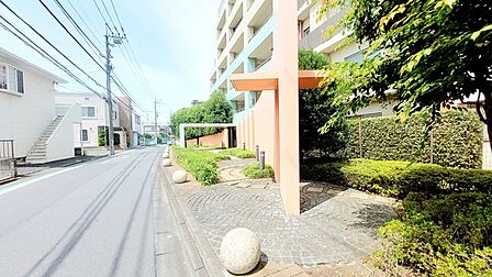 駅徒歩10分