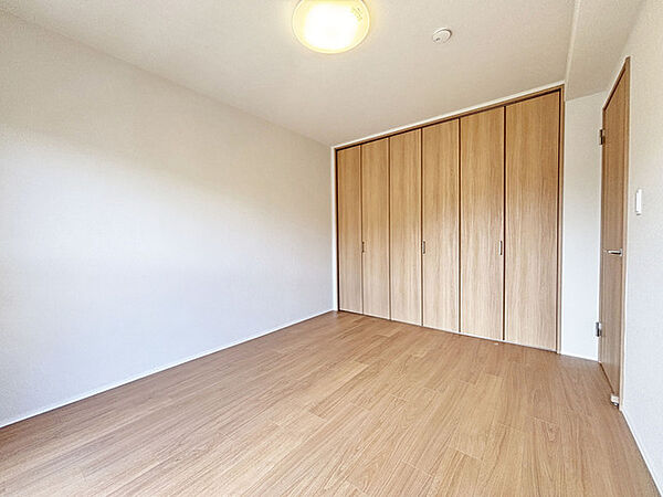 寝室を拡大表示