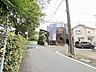 外観：季節の移ろいを感じられる穏やかな周辺の景色です 