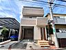 外観：建物は築9年と築浅です。リフォーム工事完了は令和8年8月末予定です。
