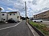 外観：戸建てが立ち並ぶ静かな住宅街。四季折々の移り変わりを感じながら自然と楽しみ、暮らす、そんな毎日を日々の中で感じられる住環境 