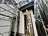 玄関：お客様をお迎えする玄関、お家の出入りもスムーズに行えます。 