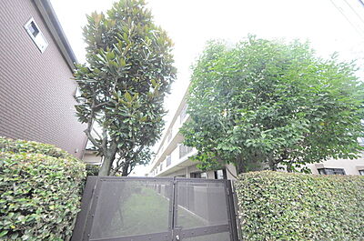 外観：五感で感じる、現地でしかわからない事も沢山ございます。周辺環境なども一緒にご案内いたしますのでお気軽にお問合せください。 