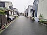 外観：6m幅員の道路に面しておりお車の運転が苦手な方でも安心して出入りいただけます。 