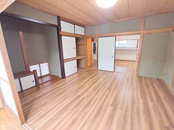 居間