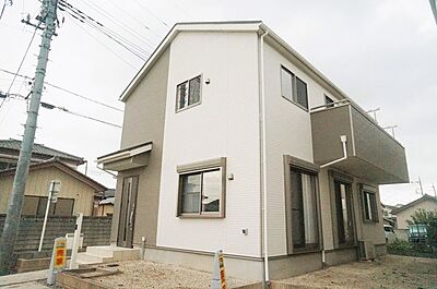 外観:風通し・日当たりに優れる角地。開放感をお楽しみください。 外観:風通し・日当たりに優れる角地。開放感をお楽しみください。