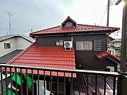 あたりには住宅を中心とした建物が広がります。 