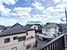 その他：主に二階建てが中心の住宅街。近隣の屋根を高さを見ても、こちらの家と同じくらい。 