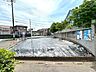 外観：閑静な住宅地で、小さなお子様がいるご家族にも安心。 