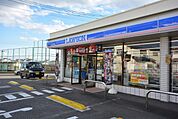 ローソン大間々グランド前店(125m)