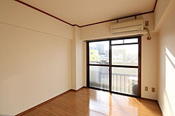 伊予鉄道横河原線 松山市駅 徒歩5分の賃貸マンション 4階1Kのリビング/ダイニング