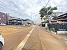 周辺：東側前面道路