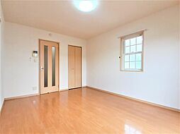 パセオプラシード上杉 2階1Kのリビング/ダイニング