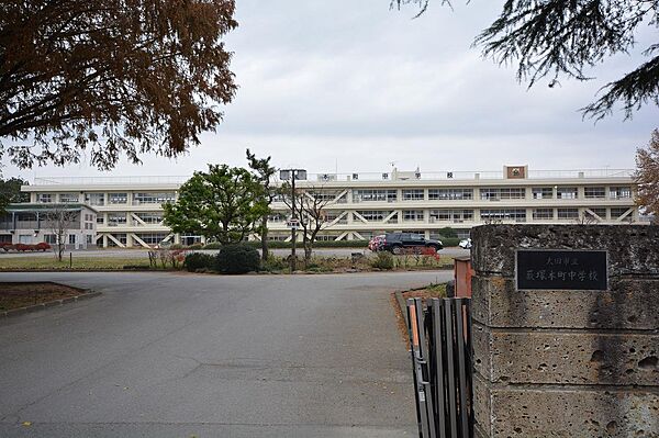 画像5:藪塚本町中学校(2、340m)