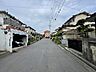 外観：前面道路