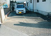 ゆったりスペースの駐車場２台