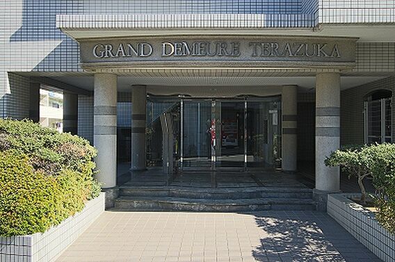 共用部分は植栽...