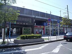 [周辺] 本千葉駅(JR 外房線) 徒歩13分。 970m