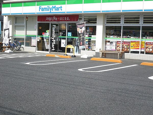 画像22:コンビニへ１３５ｍ