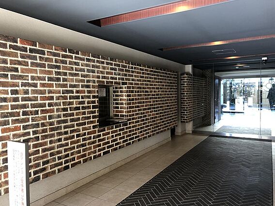 エントランスロ...