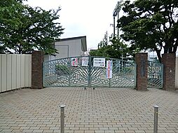 [周辺] 戸田市立新曽中学校　徒歩17分（約1360m)
