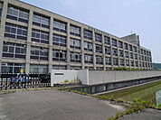 高砂市立竜山中学校まで904m