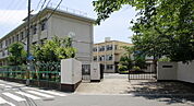 京都市立久世中学校まで869m