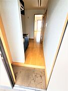 玄関から見たお部屋