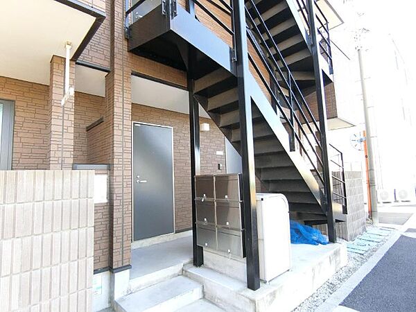 スカーラ・ネーロ 2階 | 東京都足立区弘道 賃貸マンション エントランス