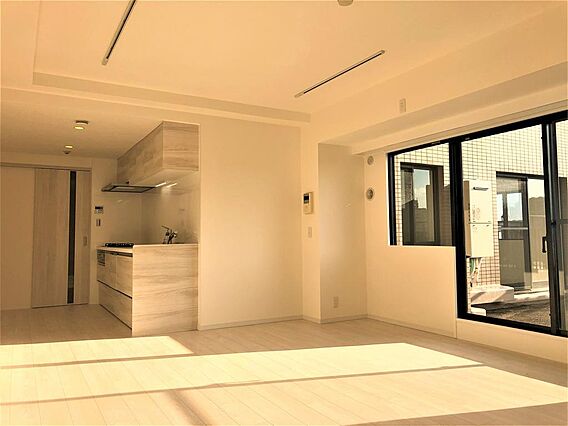 リビング/ダイ...