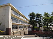湖西市立新居小学校（550m）