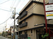 ＪＲ甲子園口駅から徒歩３分。通勤通学、買い物にも便利です。