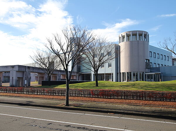 画像18:新潟県立看護大学までは４７０ｍの立地です