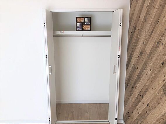 こちらは洋室6...