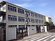 東大阪市立孔舎衙中学校　510ｍ