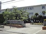 貝塚市立第一中学校まで1215m