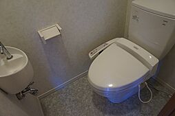 [トイレ] 温水便座、手洗い場付