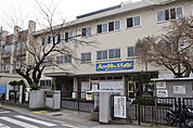 向日市立勝山中学校まで534m