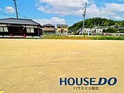 最寄りのこども園まで徒歩3分、公園まで徒歩14分です！