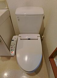 [トイレ] 温水洗浄便座完備