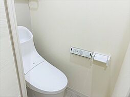[トイレ] ～暖房温水洗浄機能付きトイレも新規交換済　冬場は特に嬉しい機能ですね～