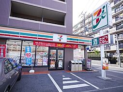 [周辺] セブンイレブン北新横浜駅前店 130m