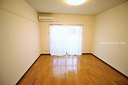 ステラプレイス 3階1Kのリビング/ダイニング