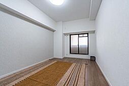[内装] 「Bed Room」落ち着いた色合い、シンプルなデザイン。寝室として大事なお部屋です。