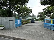 到津小学校(950m)