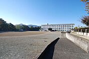 南足柄市立足柄台中学校 徒歩15分。 1140m