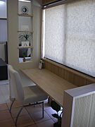 キッチンサイドのママのサイドテーブル